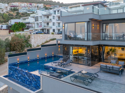  gece  -  Kasım
  | Kalkan’da 8 Kişilik Lüks Villa, Özel Isıtmalı Havuz ve Merkezi Konum